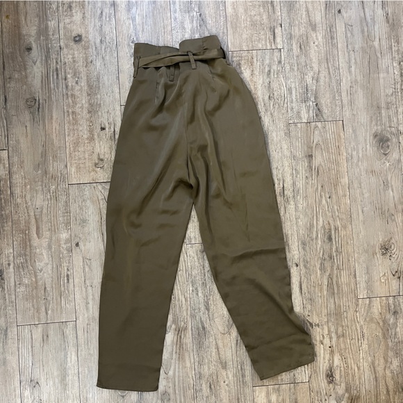 Olivialicious Paperbag Satin slouchy Pants Trousers Size Small - Picture 4 of 4